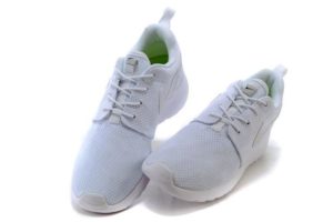 Nike Roshe Run белые (35-44)